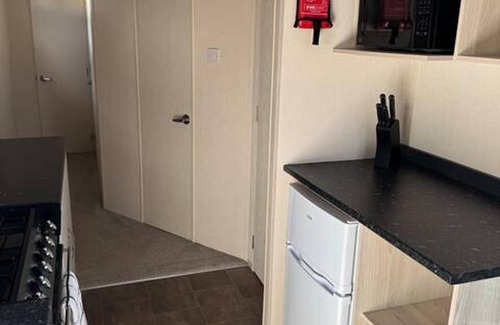 Rhyl Cabin | Caravan Emma 2 Bed Robin Hood