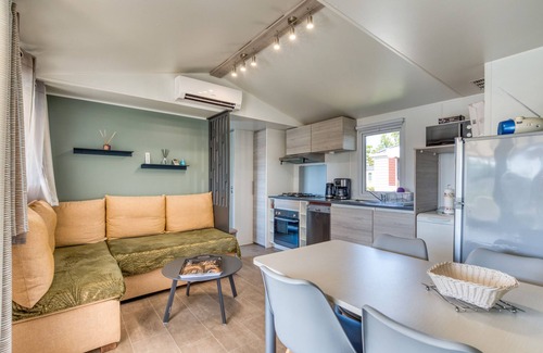 Vias RV Rental | Caravan 'La Carabasse' with Private Terrace and Air Conditioning