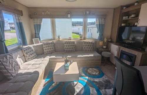 Weymouth Resort | Caravan sleeps 8 at Littlesea, Weymouth