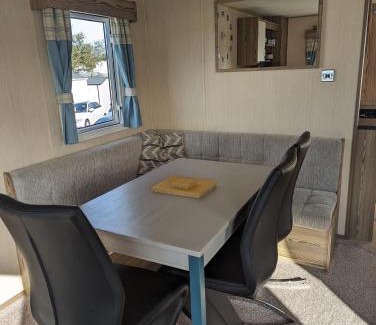 Weymouth Resort | Caravan sleeps 8 at Littlesea, Weymouth