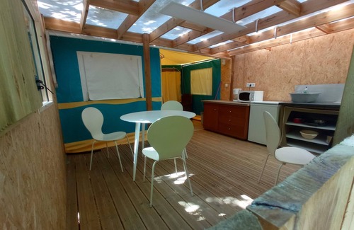Saint-Gildas-de-Rhuys RV Rental | Caravan 'Tente Aménager 4 Personnes' with Private Terrace