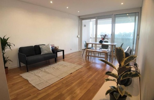 Carcavelos Condo | Carcavelos Surf Nova University Super Location T2