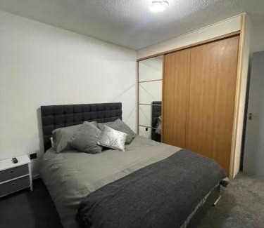 Grangetown Apartment | Cardiff bay apartment with parking