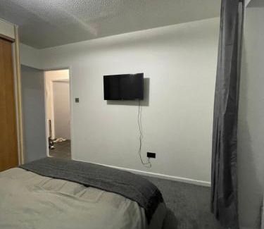 Grangetown Apartment | Cardiff bay apartment with parking