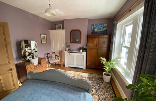 Splott House | Cardiff - Home from Home