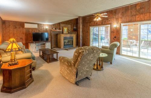 Sylva House | Cardinal's Nest