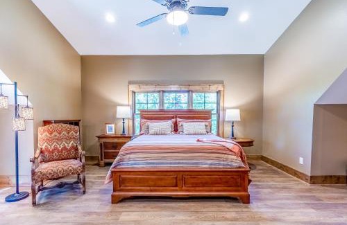 Glenville Apartment | Cardinals Crest