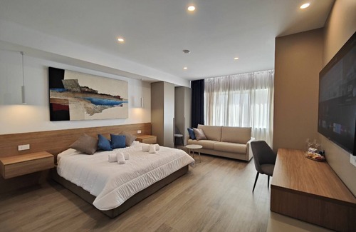 Oristano Historic Centre House | Carducci Art Guesthouse