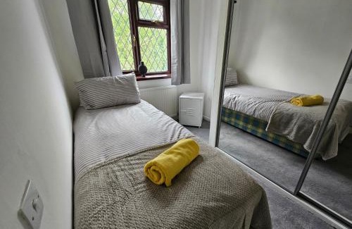 Lydiard Tregoze House | Carey House Long Stays Free Parking and WI-FI