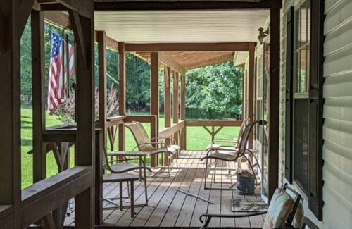 Lake Oconee House | Carey’s Cove on Lake Sinclair