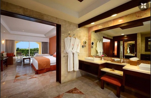 Villa Juarez Resort | Caribbean beach resort condo with the Endless Luxury All Inclusive Plan.
