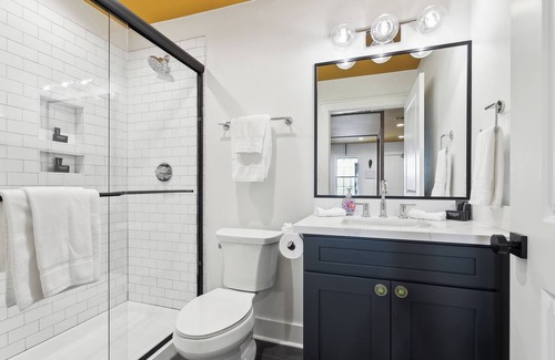 Faubourg Marigny Hotel | Caribbean Casita at Faubourg Orleans. King Suite with exterior private entrance.