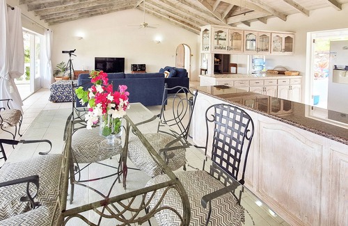 Cap Estate House | Caribbean luxurious comfort. Contemporary house, private garden and pool