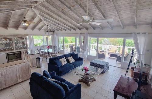 Cap Estate House | Caribbean luxurious comfort. Contemporary house, private garden and pool