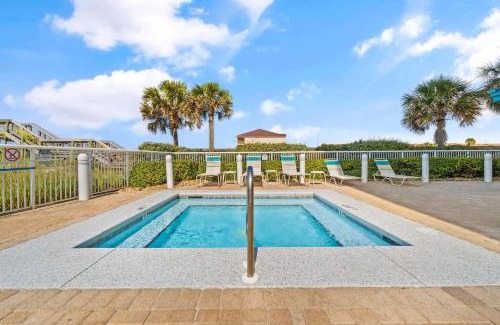 Navarre Beach Apartment | Caribbean Resort 501A - Link To The Beach
