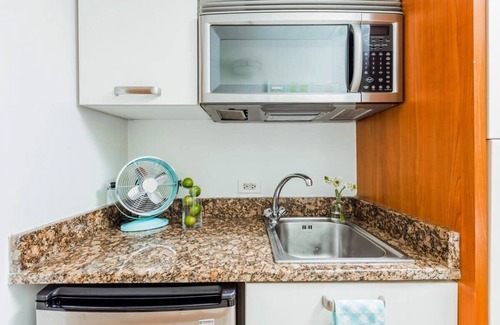 Puerta de Tierra Apartment | Caribe Studio | Urban waterfront Caribbean getaway