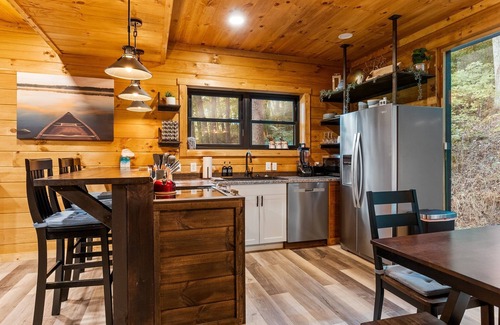 McArthur Cabin | Caribou Lodge by Inn & Spa at Cedar Falls
