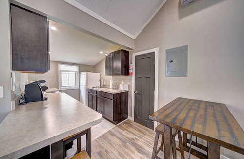 Tafton Cabin | Carins 7 - Lakeside Cabins