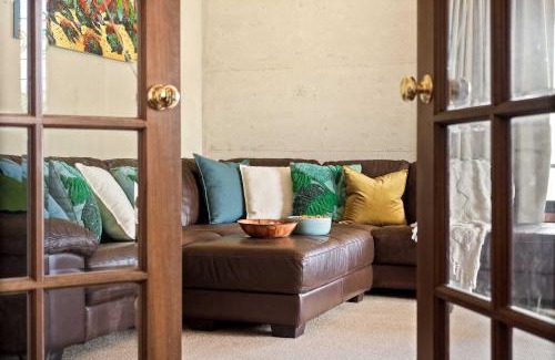 Dunsborough House | Carinya Cove - swimming pool, pet friendly, fireplace
