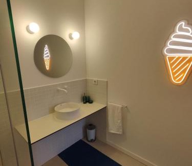 La Malva-rosa Apartment | CariSan1 - 6 min to beach, modern, bright