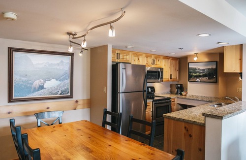 Whistler Village Apartment | Carleton Lodge