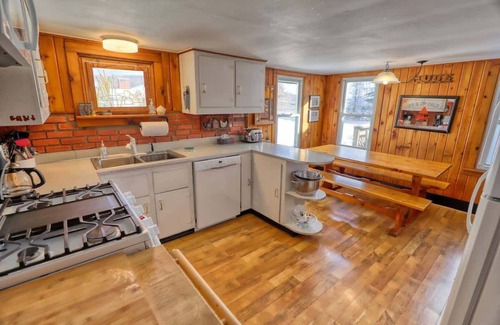 Little Valley House | Carley House Too - pet friendly, hot tub, firepit!