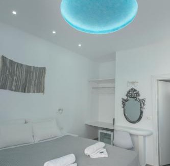 Akrotiri House | Carlos Pension