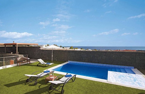 Puerto Calero Villa | Carlota