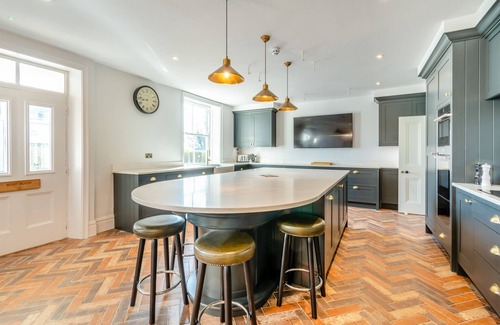 Mappleton House | CARLTON MANOR, family friendly, luxury holiday cottage in Aldbrough