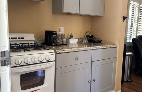 Northeast Carmel Hotel | Carmel Resort Inn