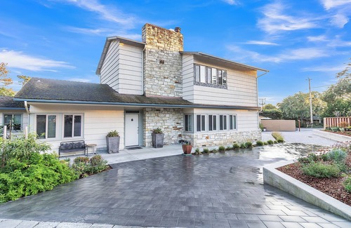 Northeast Carmel Apartment | Carmel Studio Hideaway - Fast WiFi!