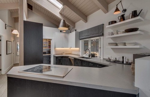 Tahoe City House | Carnelian Charm - Lakefront - TLUXP