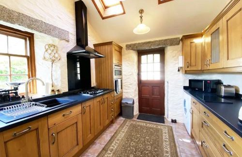 Charlestown House | Carole's Cottage - Private Parking, Sea Views, Garden & Close To Harbour & Beach