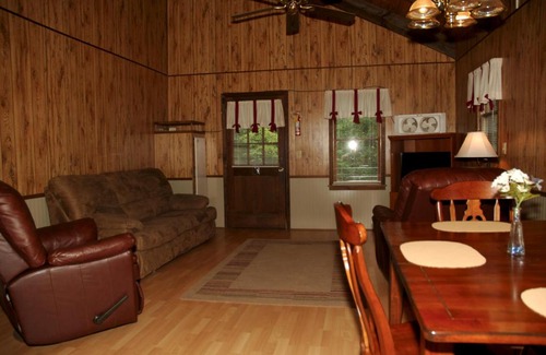 Fair Play Resort | Carolina Landing Camping Resort Luxury Cabin 8