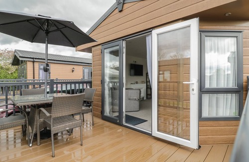 Evesham Cottage | CAROLINA LODGE, family friendly, with a garden in Evesham