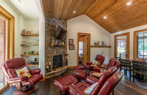 Blowing Rock House | Carolina Wren Cottage
