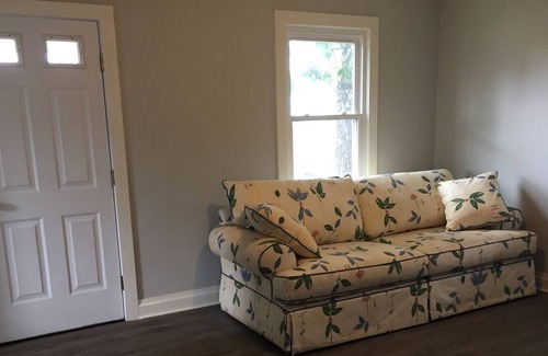 Harrisonburg House | Caroline’s on Vine