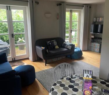 Cirencester House | Carp's Rise Cottage