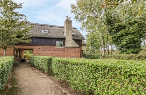 Cirencester House | Carp's Rise