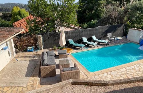 Toulon Apartment | Carpe Diem
