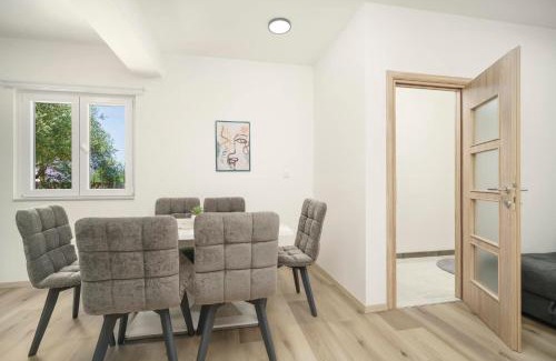 Raslina Apartment | Carpe Diem
