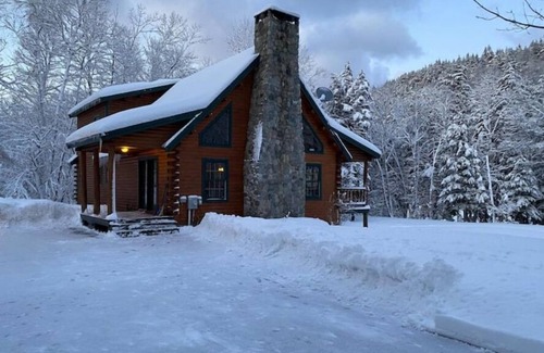 Carrabassett Valley House | Carrabassett River Retreat
