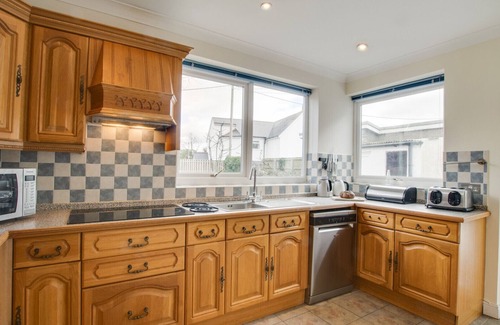 Port-Eynon House | Carreg Lwyd Farmhouse