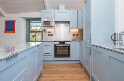 Haverfordwest House | Carreg Samson