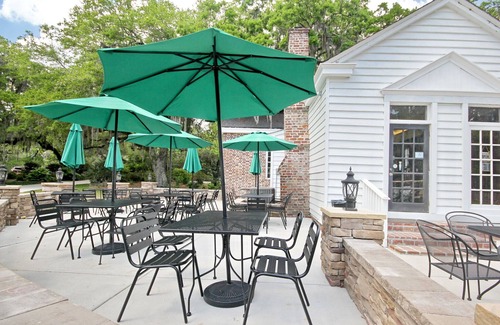 Georgetown Cottage | Carriage House 101 At Wedgefield Country Club