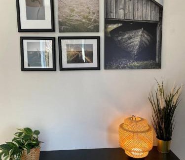 Carrickfergus House | Carrick Retreat - Free off street parking