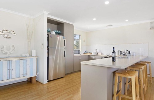 Carrickalinga House | Carried Away 9 Dorset Court