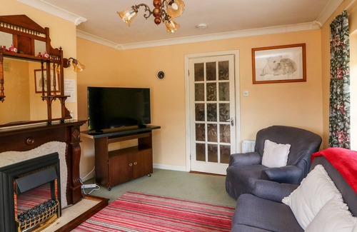 Stradbally House | CARRIGANNA COTTAGE, pet friendly in Stradbally, County Waterford