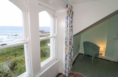 Ballycastle Cottage | CARRIGUISNAGH, pet friendly, character holiday cottage in Ballycastle