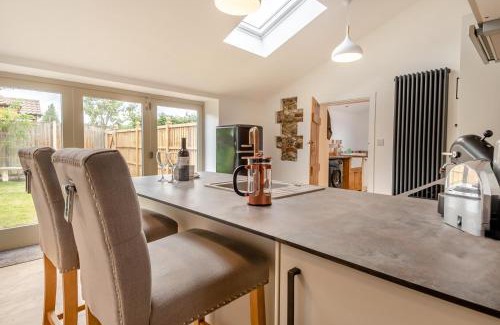 Grimston House | Carrstone Cottage